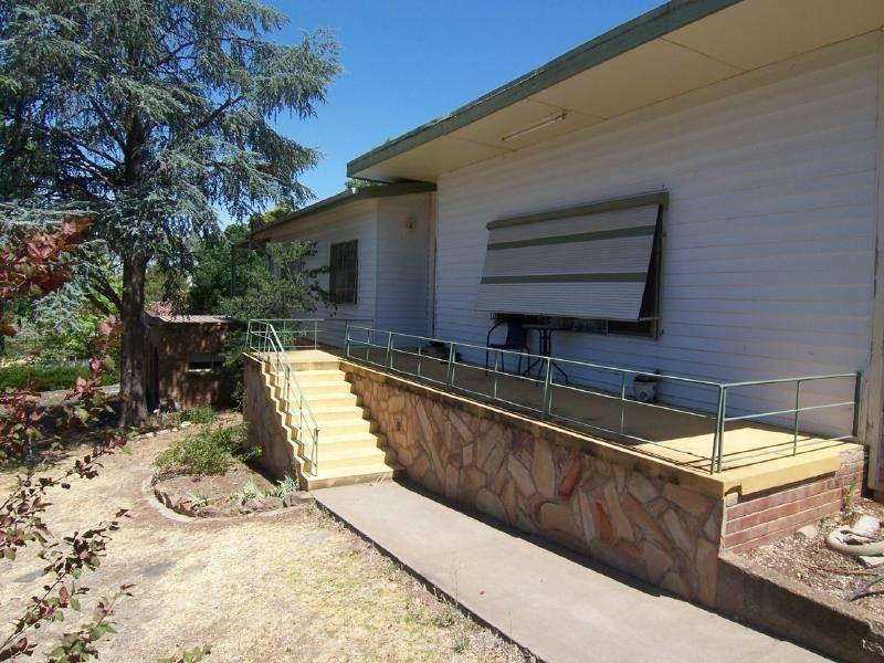 27 Richards Street, Cootamundra NSW 2590