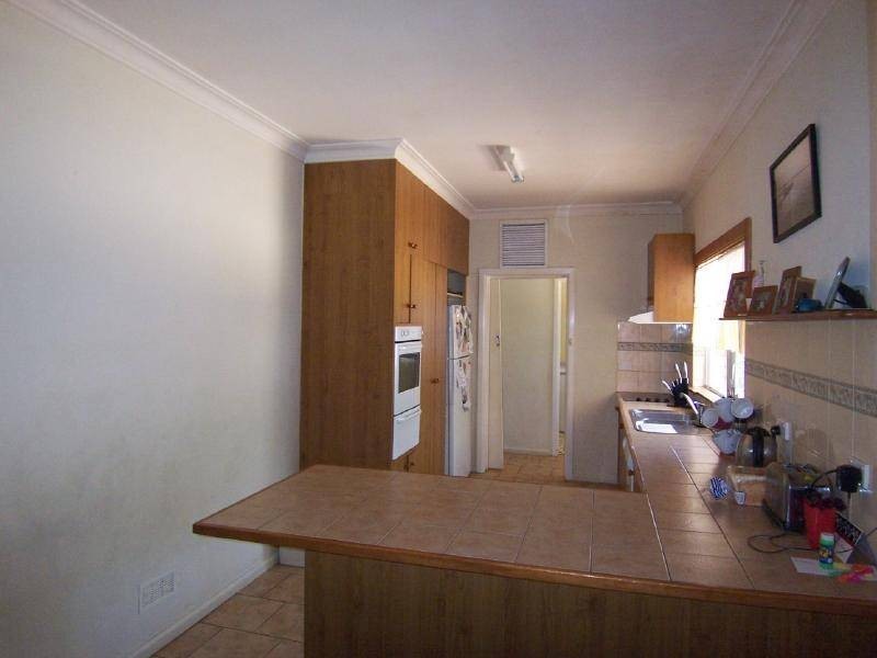 27 Richards Street, Cootamundra NSW 2590