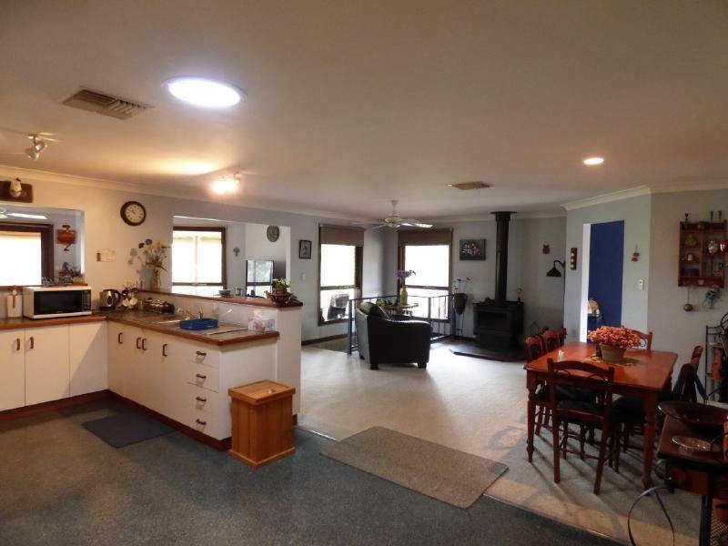 38 Pinkerton Lane, Cootamundra NSW 2590