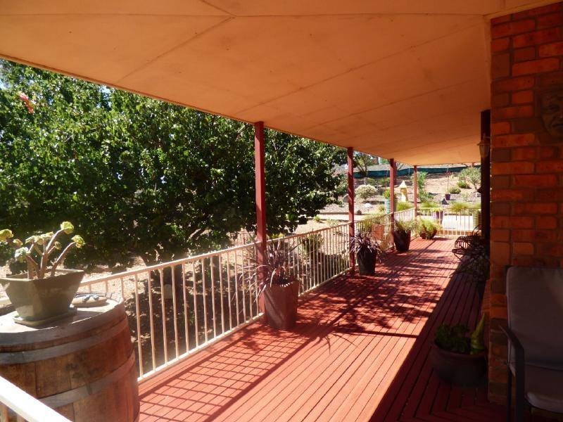 38 Pinkerton Lane, Cootamundra NSW 2590