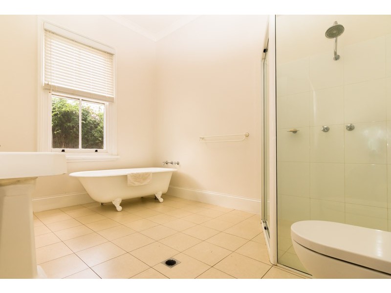 66 Thompson Street, Cootamundra NSW 2590