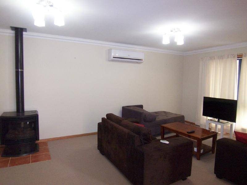16A Queen Street, Cootamundra NSW 2590