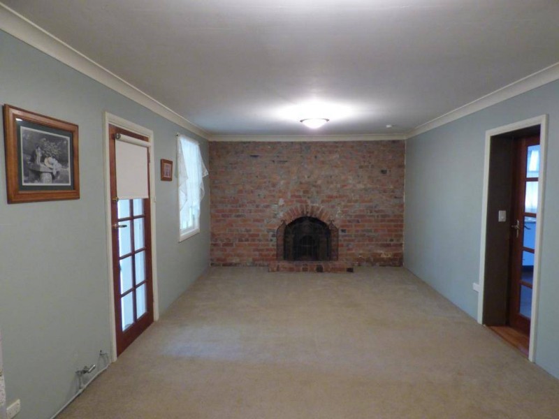 6 Pinkerton Lane, Cootamundra NSW 2590