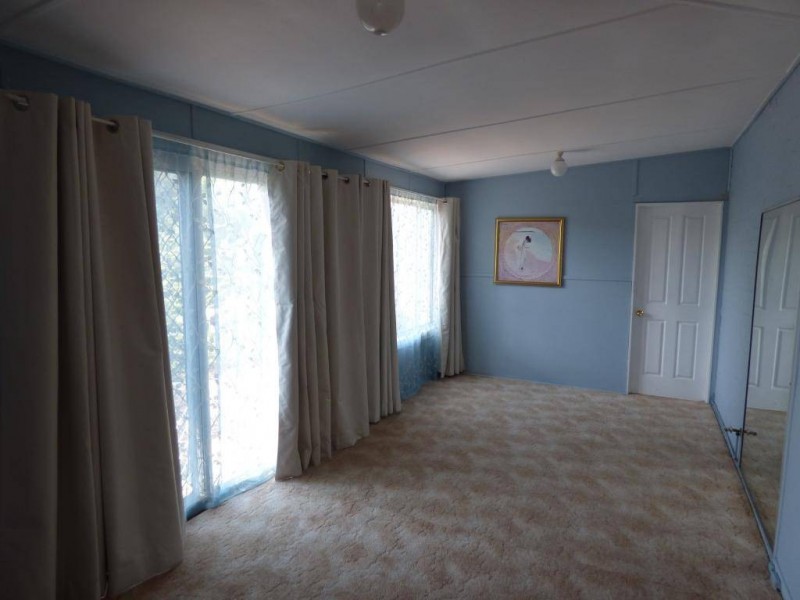6 Pinkerton Lane, Cootamundra NSW 2590