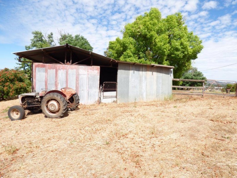 6 Pinkerton Lane, Cootamundra NSW 2590