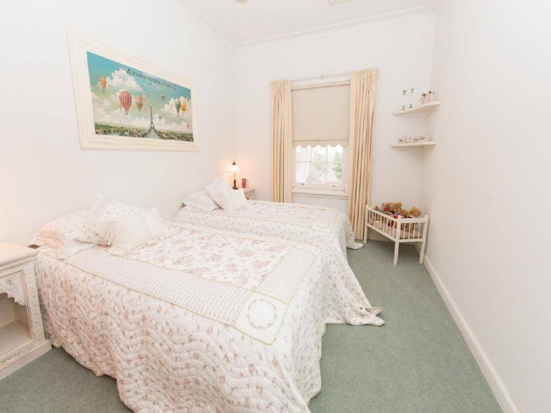 6 Ward Street, Cootamundra NSW 2590