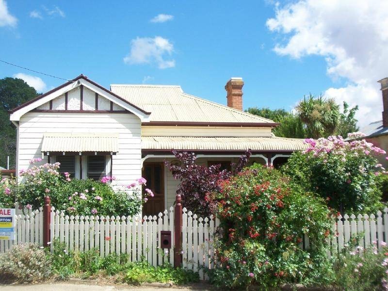 69 Parker Street, Cootamundra NSW 2590