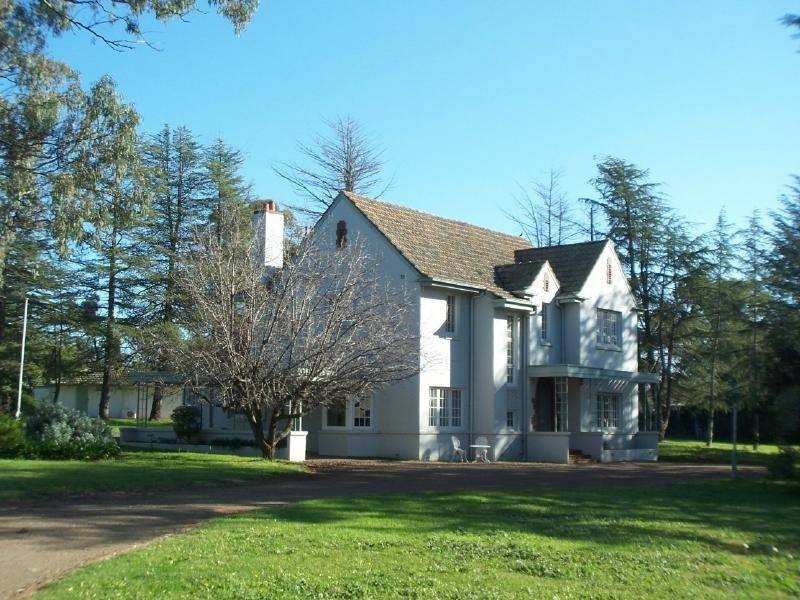 5 Poole Street, Cootamundra NSW 2590