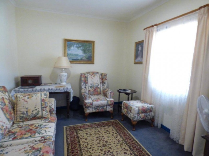 63 Cowcumbla Street, Cootamundra NSW 2590