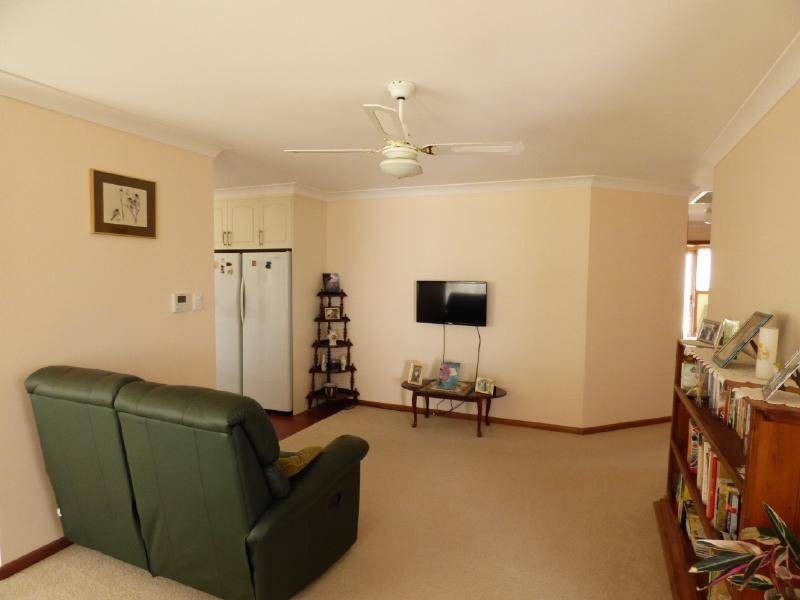 5 Boyd Street, Cootamundra NSW 2590