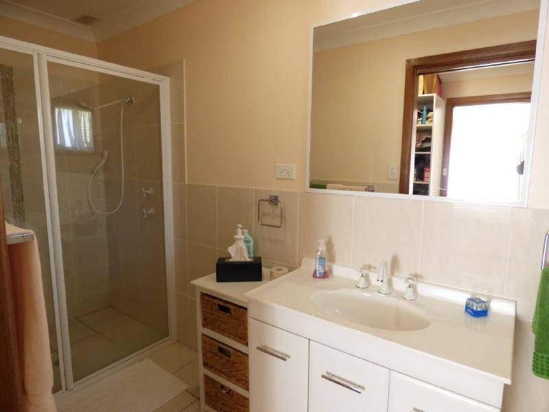 5 Boyd Street, Cootamundra NSW 2590