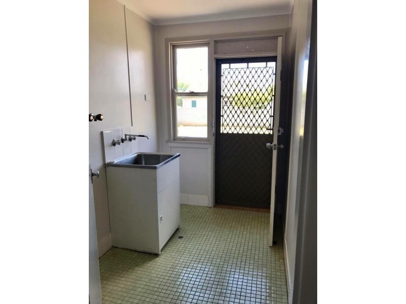 8 Williams Avenue, Cootamundra NSW 2590
