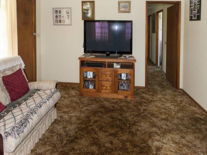 8 Victoria Parade, Cootamundra NSW 2590