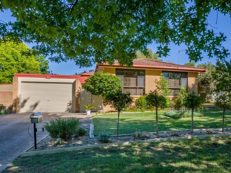 11 Dickson Street, Cootamundra NSW 2590