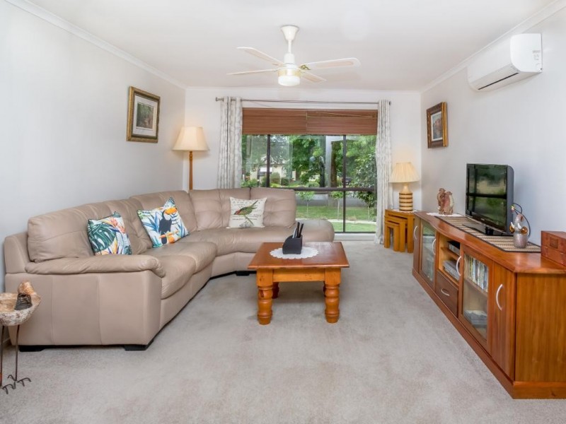 11 Dickson Street, Cootamundra NSW 2590
