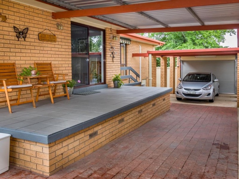 11 Dickson Street, Cootamundra NSW 2590