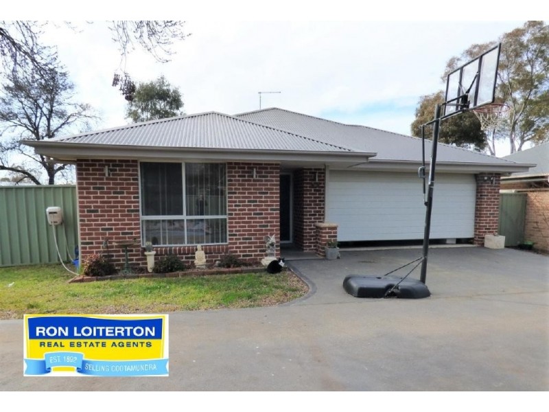 2/173 Adams Street, Cootamundra NSW 2590