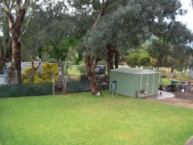 5 Bland Street, Wallendbeen NSW 2588