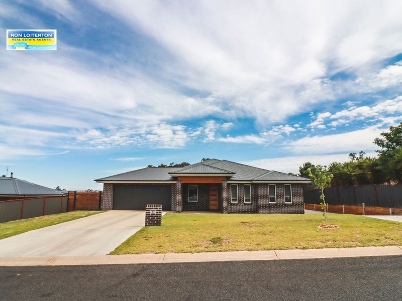 27 Matilda Avenue, Cootamundra NSW 2590