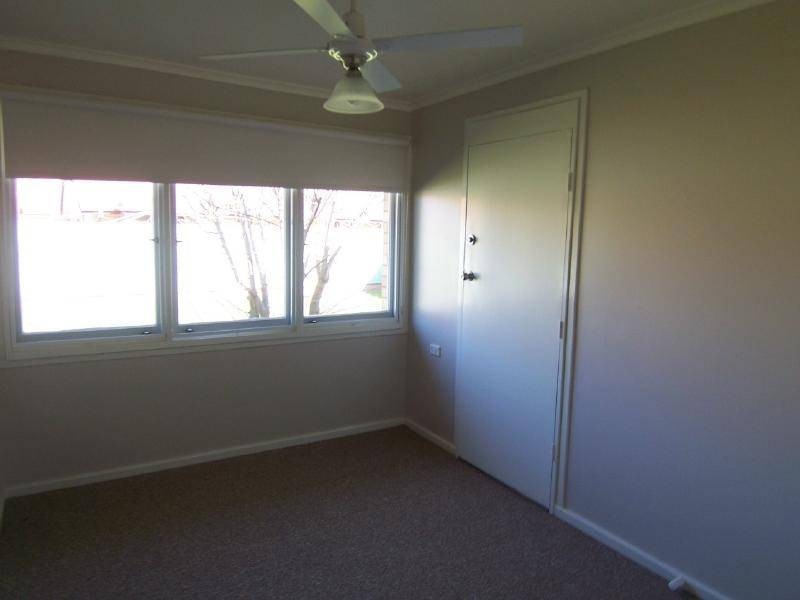 4 Elizabeth Street, Cootamundra NSW 2590