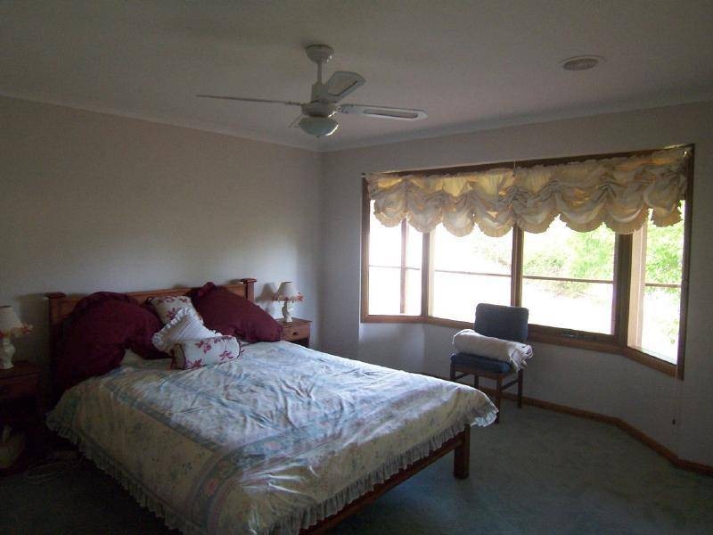 1 Bridge Street, Muttama NSW 2722