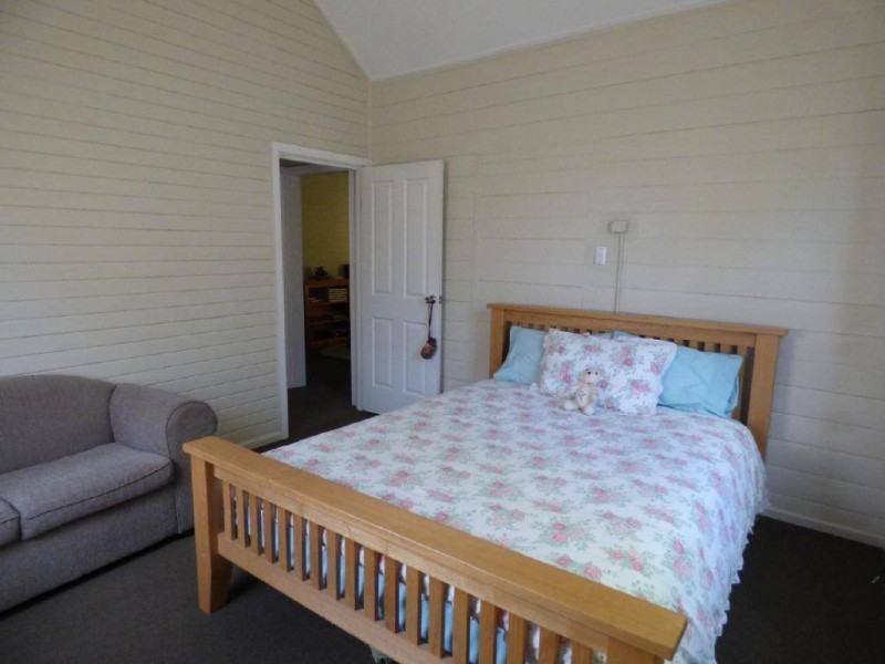 20 Gundagai Road, Cootamundra NSW 2590