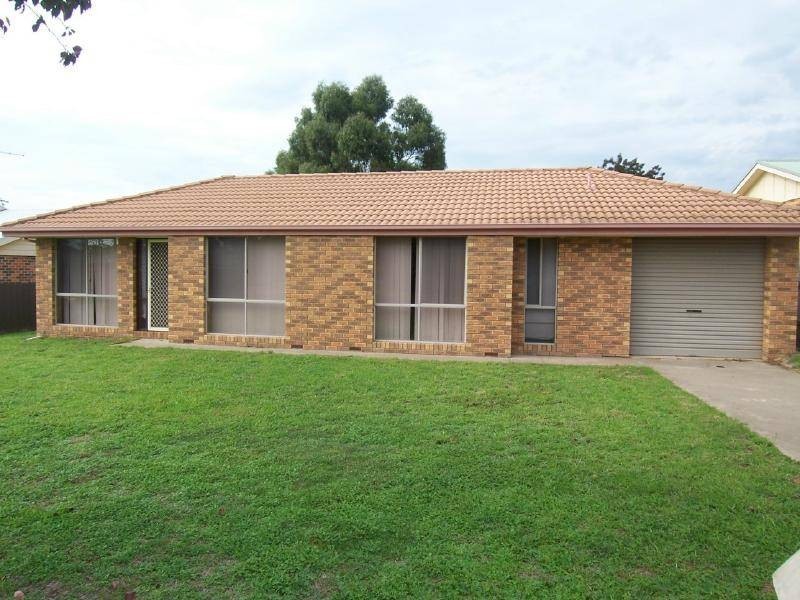 13 Harold Conkey Avenue, Cootamundra NSW 2590