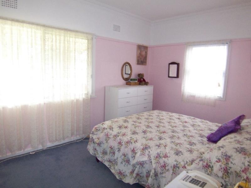 2 Warren Street, Cootamundra NSW 2590