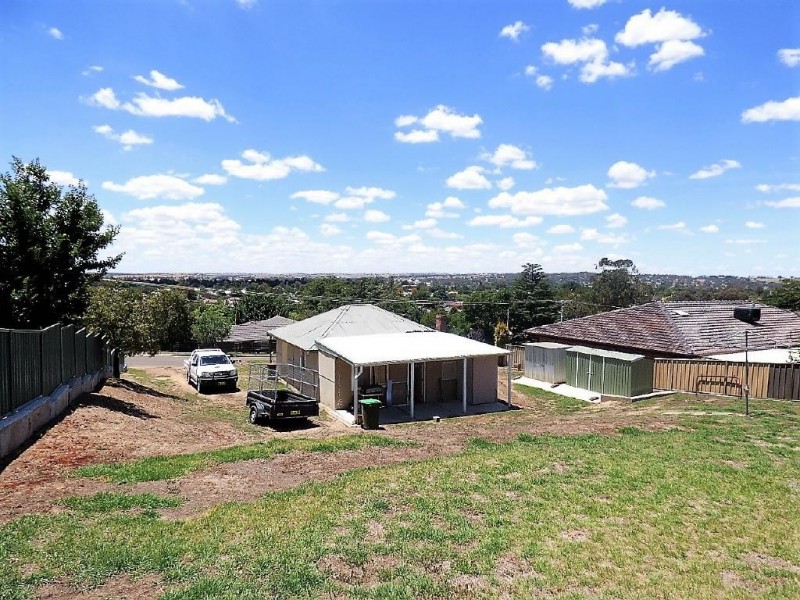 10 Lawrence Street, Cootamundra NSW 2590