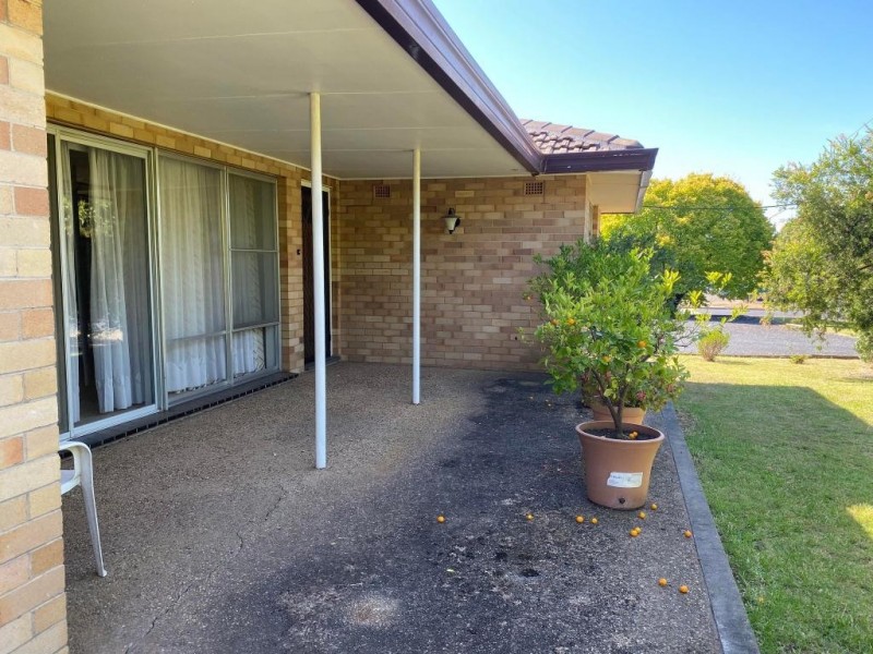 101 Hurley Street, Cootamundra NSW 2590