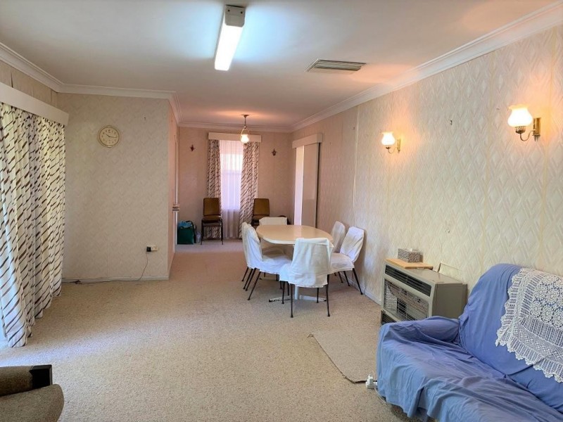 101 Hurley Street, Cootamundra NSW 2590