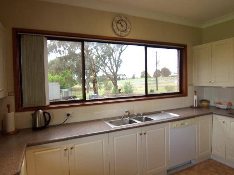 5 Bland Street, Wallendbeen NSW 2588