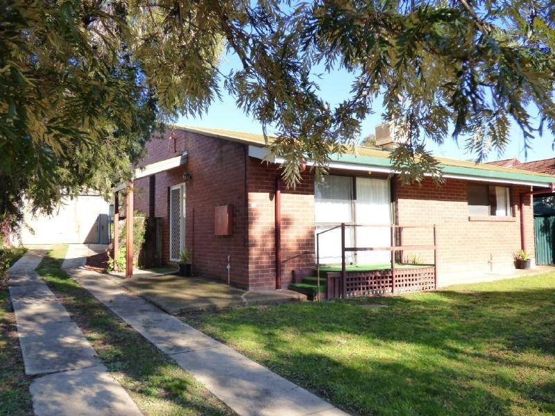 56 Cowcumbla Street, Cootamundra NSW 2590