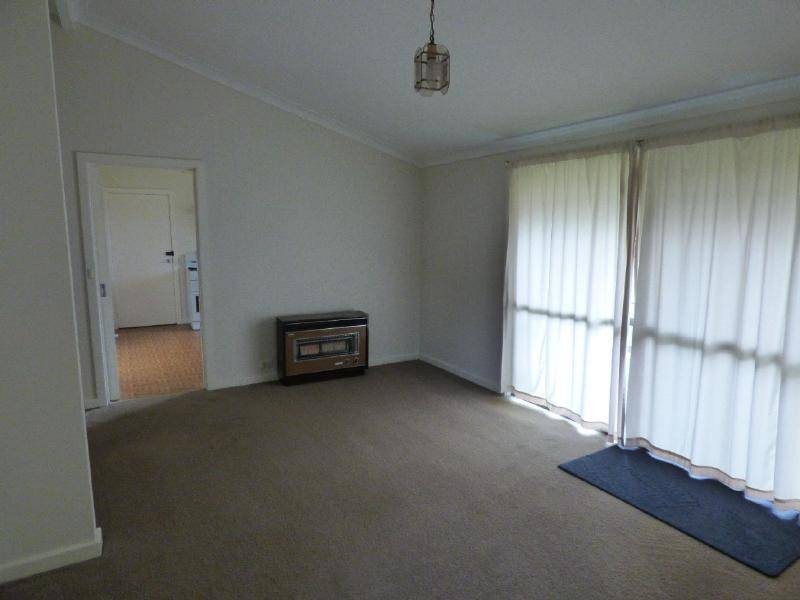 56 Cowcumbla Street, Cootamundra NSW 2590