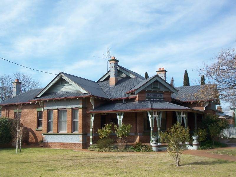 7 Adams, Cootamundra NSW 2590