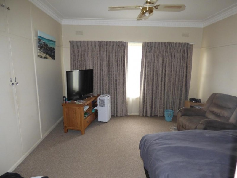 100 Temora Street, Cootamundra NSW 2590