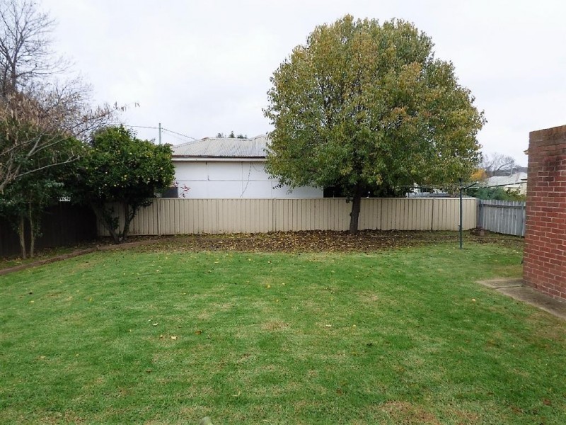 100 Temora Street, Cootamundra NSW 2590
