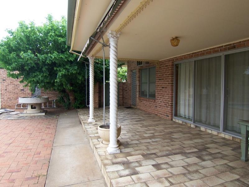 43 Thompson Street, Cootamundra NSW 2590
