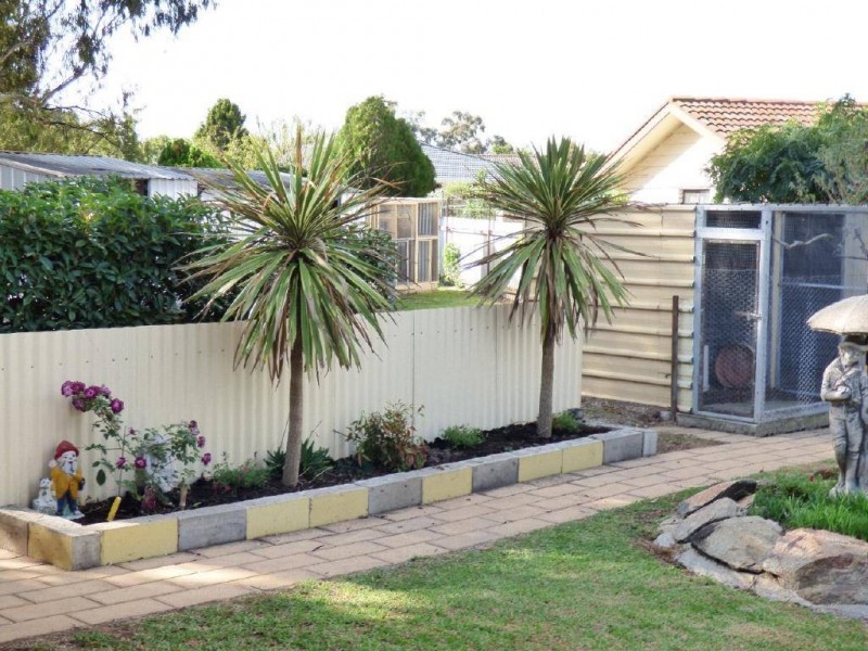 6 Inala Place, Cootamundra NSW 2590