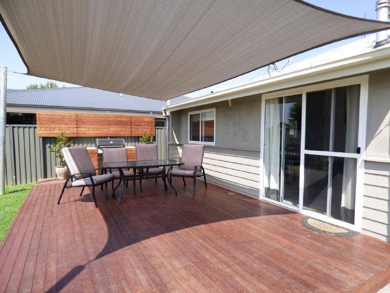 12 Ursula Street, Cootamundra NSW 2590