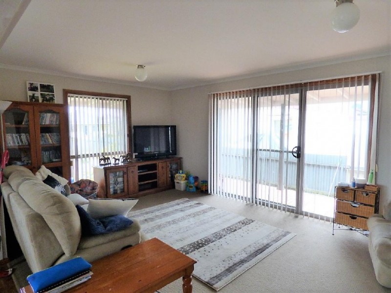 94 Berthong Street, Cootamundra NSW 2590