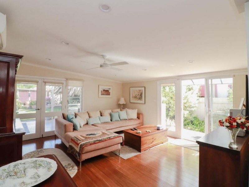 29 Thompson Street, Cootamundra NSW 2590