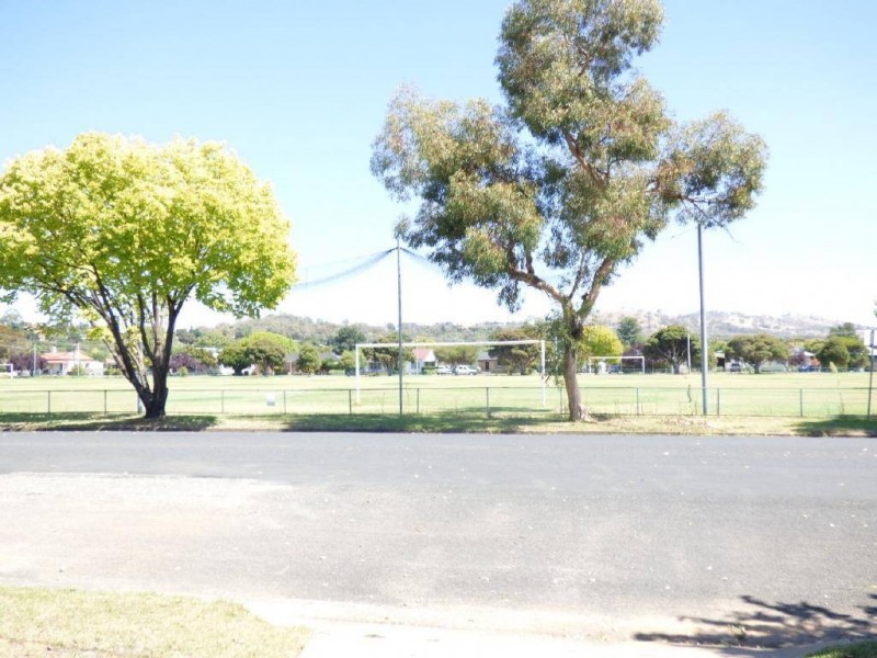 140 Thompson Street, Cootamundra NSW 2590