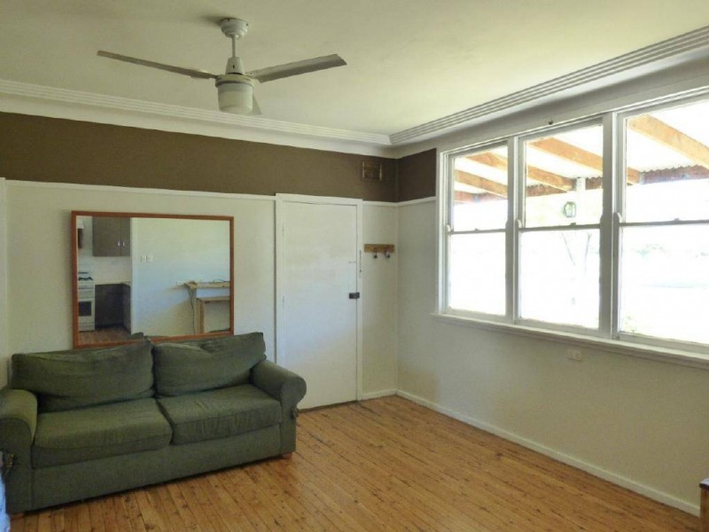 140 Thompson Street, Cootamundra NSW 2590
