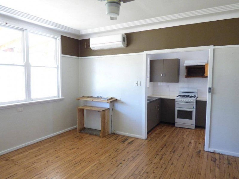 140 Thompson Street, Cootamundra NSW 2590