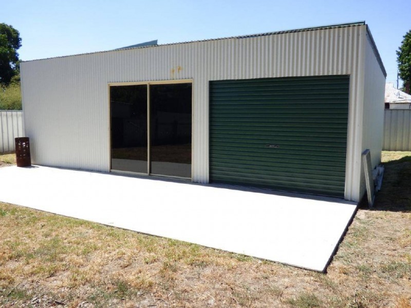 140 Thompson Street, Cootamundra NSW 2590