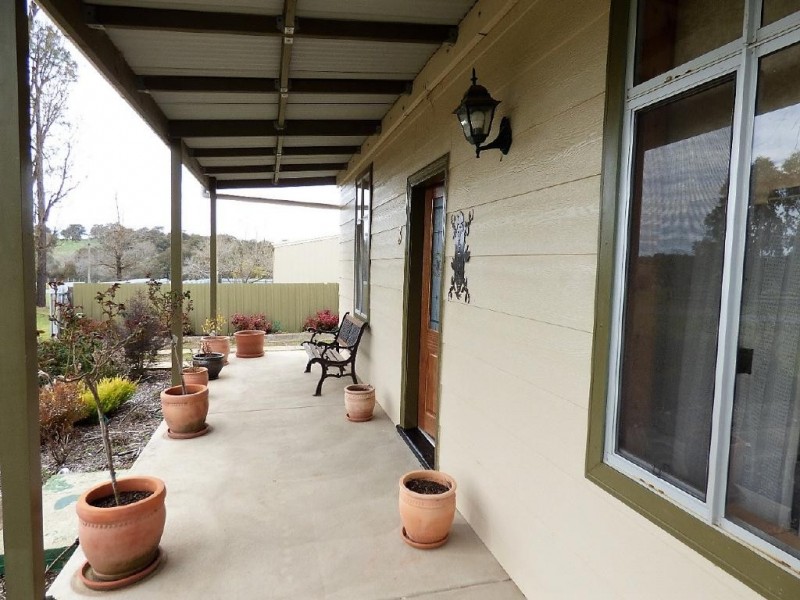 3 King Street, Wallendbeen NSW 2588