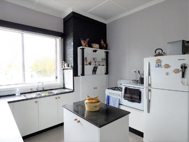 3 King Street, Wallendbeen NSW 2588