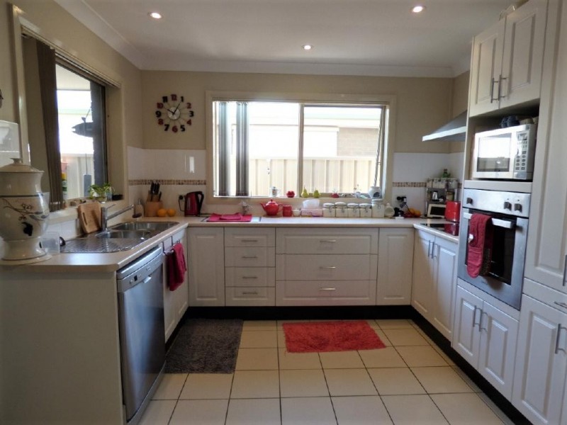28 Short Street, Cootamundra NSW 2590