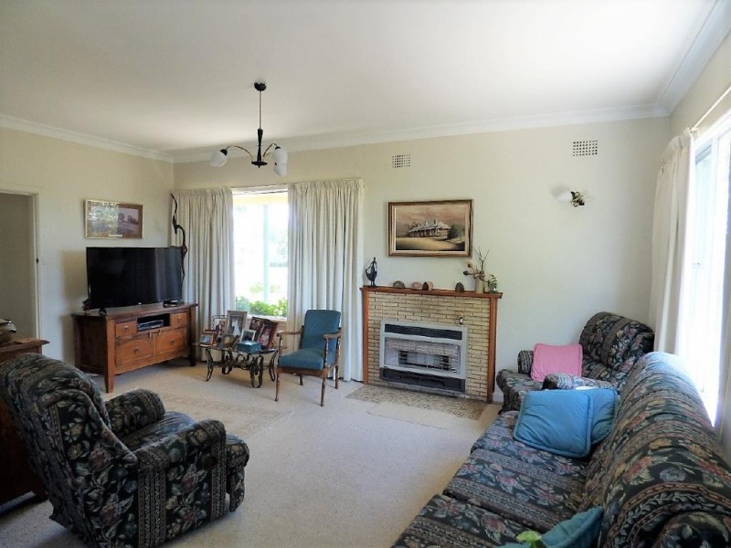 47 Bapaume Street, Cootamundra NSW 2590